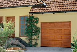 Hormann decograin in golden oak